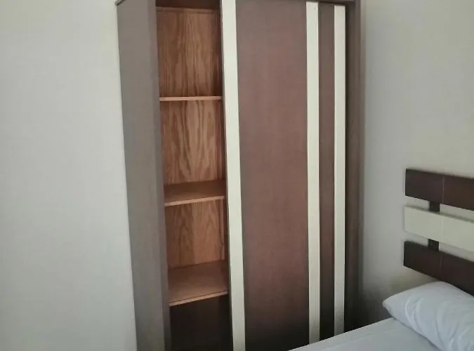Apartmanhotel Nour Plaza النور بلازا Gurdaka