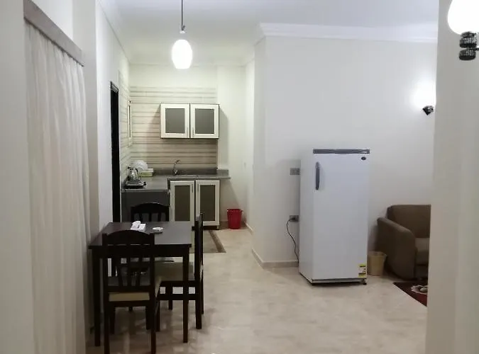 Apartmanhotel Nour Plaza النور بلازا 3*